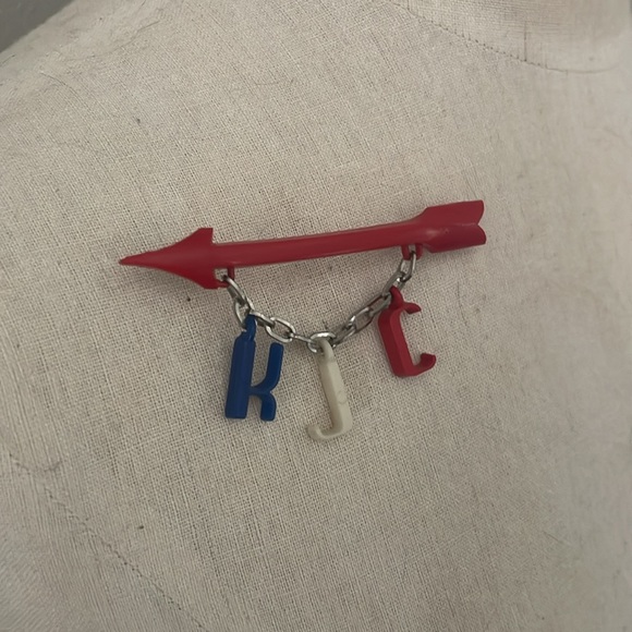 1940s Celluloid Early Plastic Patriotic Red Arrow Brooch w Charms K J C Initials - Picture 17 of 17
